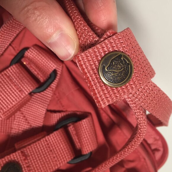 Fjallraven Kanken mini backpack In Dahlia with Poison Apple Patch - Picture 8 of 9